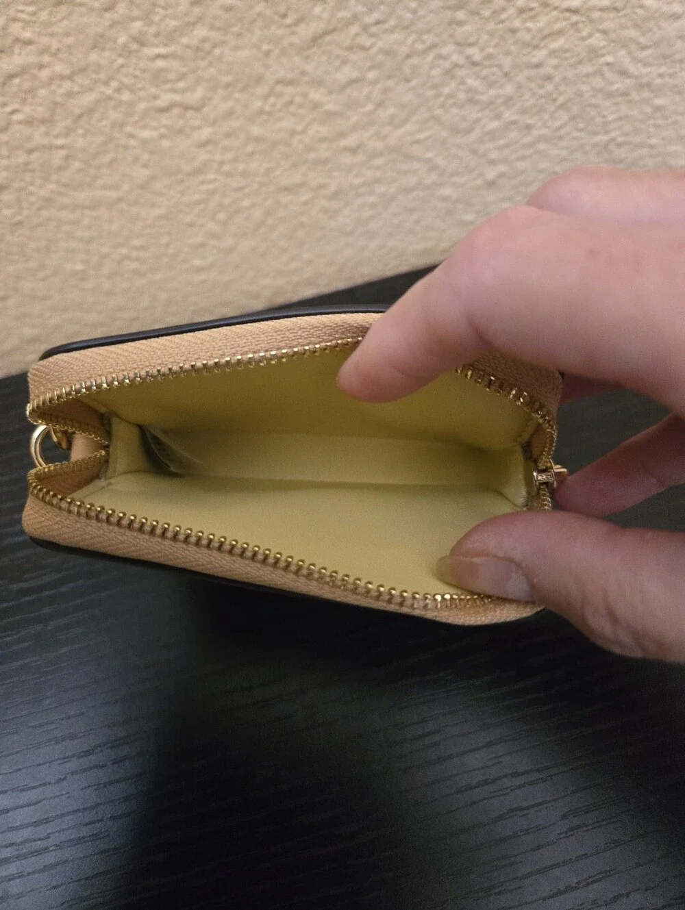 Coach Zip Card Case In Signature Leather